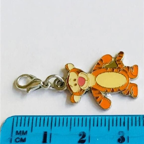 Vintage Disney Tigger Clip On Charm Winnie Pooh Zipper Pull Purse Bag Signed - Picture 8 of 8